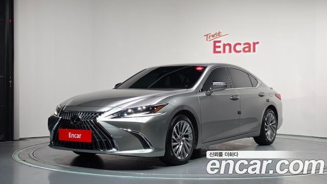 Lexus ES Executive — пробег 39 439 км — фото 1 из 5