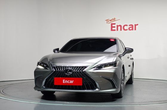 Lexus ES Executive — пробег 39 439 км — фото 3 из 5