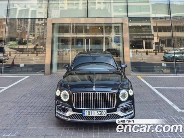Bentley Flying Spur 4.0 Azure — пробег 55 200 км — фото 3 из 5