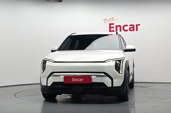 Kia EV3 Long Range 2WD AIr — пробег 6 590 км — фото 3 из 5