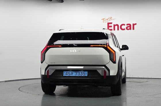Kia EV3 Long Range 2WD AIr — пробег 6 590 км — фото 4 из 5