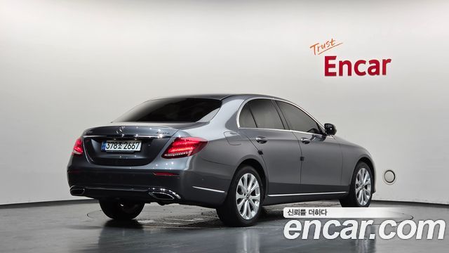 Mercedes-Benz E-Class из Кореи Encar