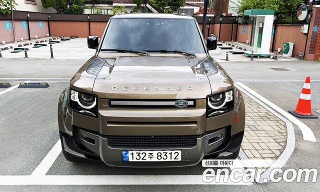 Land Rover Defender 130 P400 X-Dynamic HSE — пробег 24 270 км — фото 3 из 5