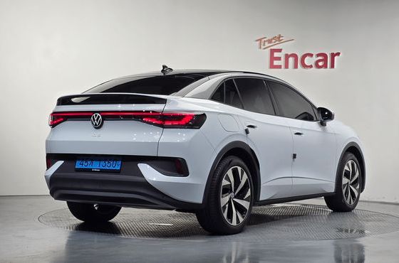 Volkswagen ID.5 Pro — пробег 7 017 км — фото 2 из 5