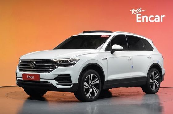Volkswagen Touareg 3.0 TDI Premium — пробег 96 568 км — фото 1 из 5