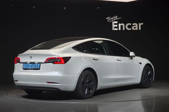 Tesla Model 3 RWD — пробег 52 166 км — фото 2 из 5