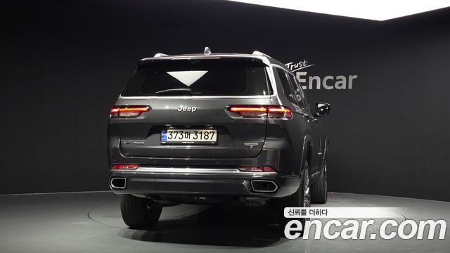 Jeep Cherokee L 3.6 Summit Reserve — пробег 56 592 км — фото 4 из 5