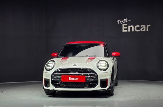 Mini Cooper JCW — пробег 10 559 км — фото 3 из 5