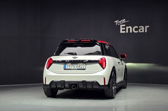 Mini Cooper JCW — пробег 10 559 км — фото 4 из 5