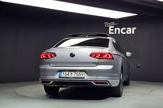 Volkswagen Passat 2.0 TDI 4Motion Prestige — пробег 141 008 км — фото 4 из 5