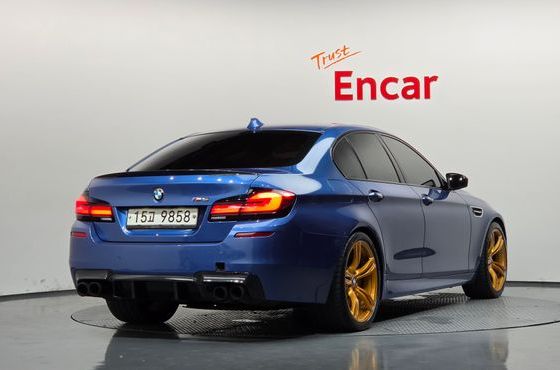 BMW M5 M5 Sedan — пробег 112 330 км — фото 2 из 5