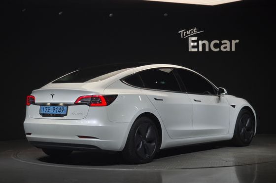 Tesla Model 3 Long Range AWD — пробег 117 465 км — фото 2 из 5