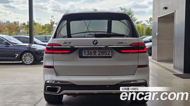 BMW X7 xDrive 40i M Sport 6STR — пробег 24 000 км — фото 4 из 5