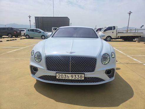 Bentley Continental 4.0 GT — пробег 22 500 км — фото 3 из 5