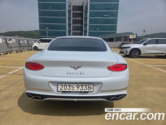 Bentley Continental 4.0 GT — пробег 22 500 км — фото 4 из 5