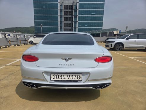 Bentley Continental 4.0 GT — пробег 22 500 км — фото 4 из 5