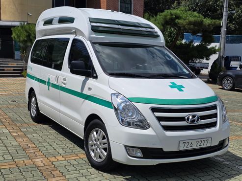 Hyundai Starex Ambulance — пробег 61 785 км — фото 1 из 5