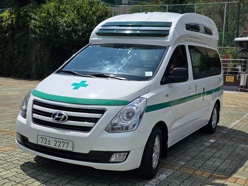Hyundai Starex Ambulance — пробег 61 785 км — фото 3 из 5
