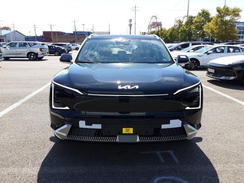 Kia EV5 Long Range 2WD Earth — пробег 4 км — фото 1 из 5
