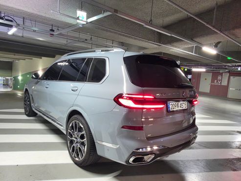 BMW X7 xDrive 40d M Sport 7 STR — пробег 8 158 км — фото 4 из 5