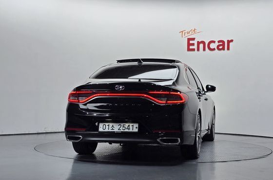 Hyundai Grandeur 2.4 Premium Special — пробег 144 392 км — фото 4 из 5