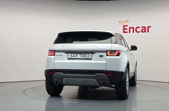 Land Rover Range Rover Evoque 2.0 TD4 SE — пробег 58 238 км — фото 4 из 5