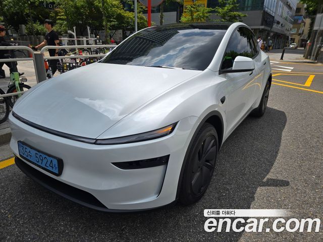 Tesla Model Y Premium RWD — пробег 920 км — фото 2 из 5