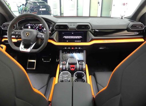 Lamborghini Urus 4.0 V8 SE — пробег 37 км — фото 4 из 5