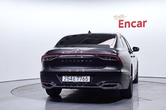 Hyundai Grandeur Premium Choice — пробег 61 180 км — фото 4 из 5