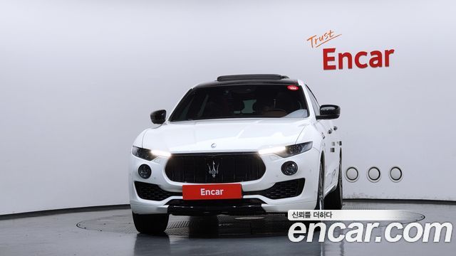 Maserati Levante из Кореи Encar