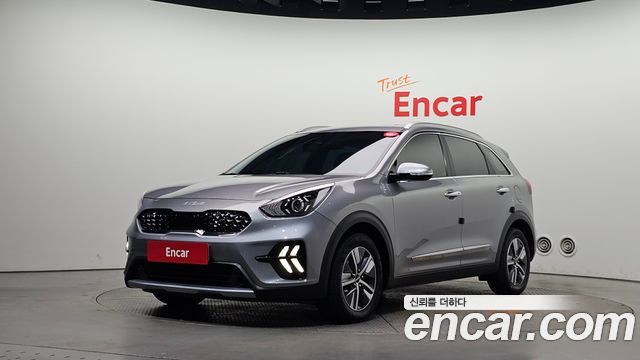 Kia Niro 1.6 HEV Prestige — пробег 78 330 км — фото 1 из 5