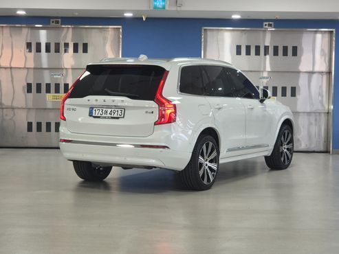 Volvo XC90 B6 Ultra Bright — пробег 10 538 км — фото 3 из 5