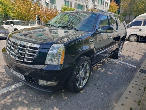 Cadillac Escalade 6.0 ESV 3rd — пробег 78 000 км — фото 1 из 5