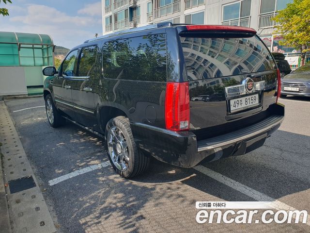 Cadillac Escalade 6.0 ESV 3rd — пробег 78 000 км — фото 2 из 5