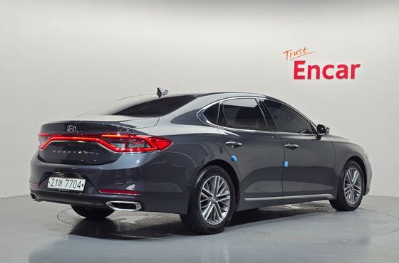 Hyundai Grandeur 2.4 Premium — пробег 27 946 км — фото 2 из 5