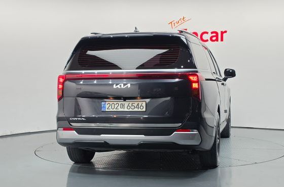 Kia Carnival Diesel 9-Seater Prestige — пробег 117 084 км — фото 4 из 5