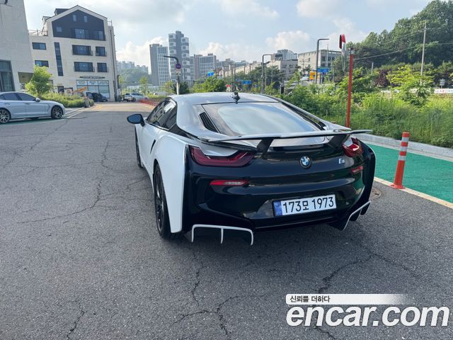 BMW i8 Coupe — пробег 151 000 км — фото 1 из 5