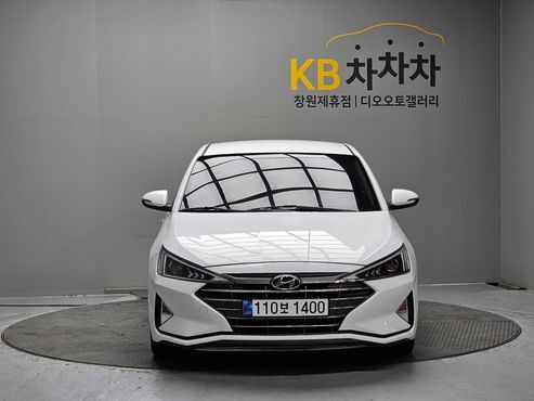 Hyundai AVANTE 1.6 Style — пробег 98 289 км — фото 1 из 5