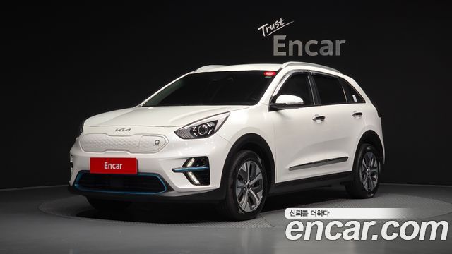 Kia Niro Taxi — пробег 300 592 км — фото 1 из 5