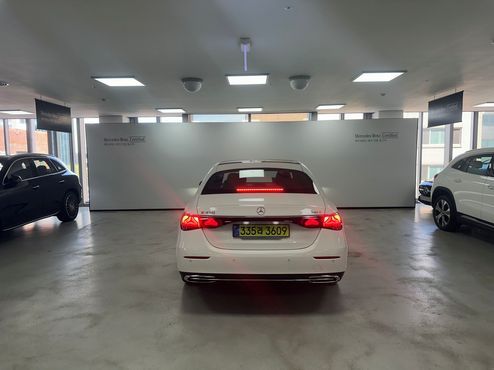 Mercedes-Benz E-Class E450 4MATIC Exclusive — пробег 10 948 км — фото 4 из 5