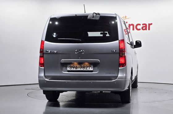 Hyundai Starex 5-Seater VAN Smart — пробег 139 754 км — фото 4 из 5