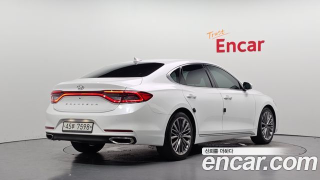 Hyundai Grandeur из Кореи Encar