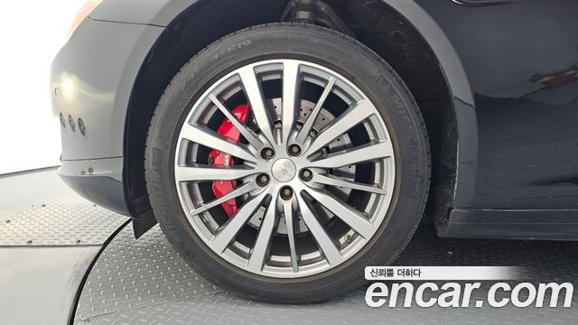 Maserati Quattroporte из Кореи Encar