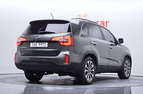 Kia Sorento Diesel 2.0 2WD TLX Special — пробег 131 023 км — фото 2 из 5