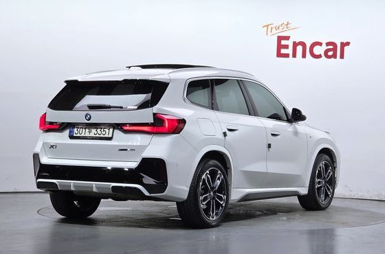 BMW X1 xDrive 20i M Sport — пробег 40 479 км — фото 2 из 5