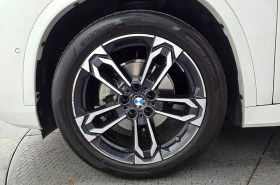BMW X1 xDrive 20i M Sport — пробег 40 479 км — фото 5 из 5