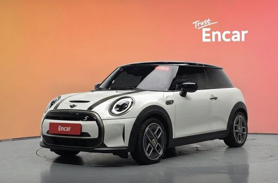 Mini Cooper Resolute Edition 3rd — пробег 62 115 км — фото 1 из 5
