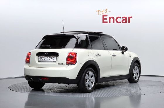 Mini Cooper Standard 3rd — пробег 103 461 км — фото 2 из 5