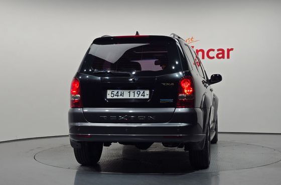 Ssangyong Rexton 4WD RX4 High Deluxe — пробег 180 741 км — фото 4 из 5