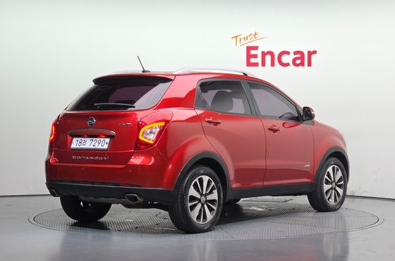Ssangyong KORANDO 2.0 CVT 4WD Deluxe — пробег 186 660 км — фото 2 из 5